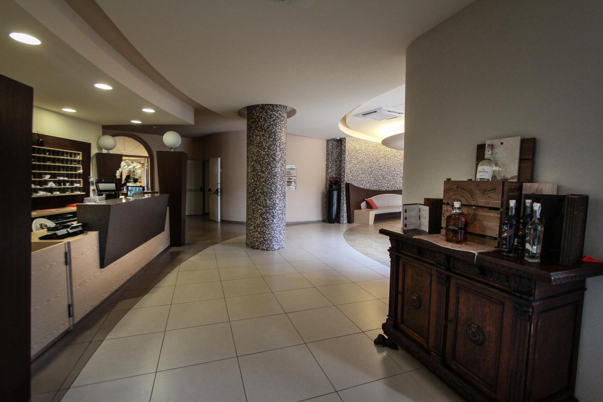 San Severino Park Hotel & Spa, BW Signature Collection Mercato San Severino Eksteriør bilde